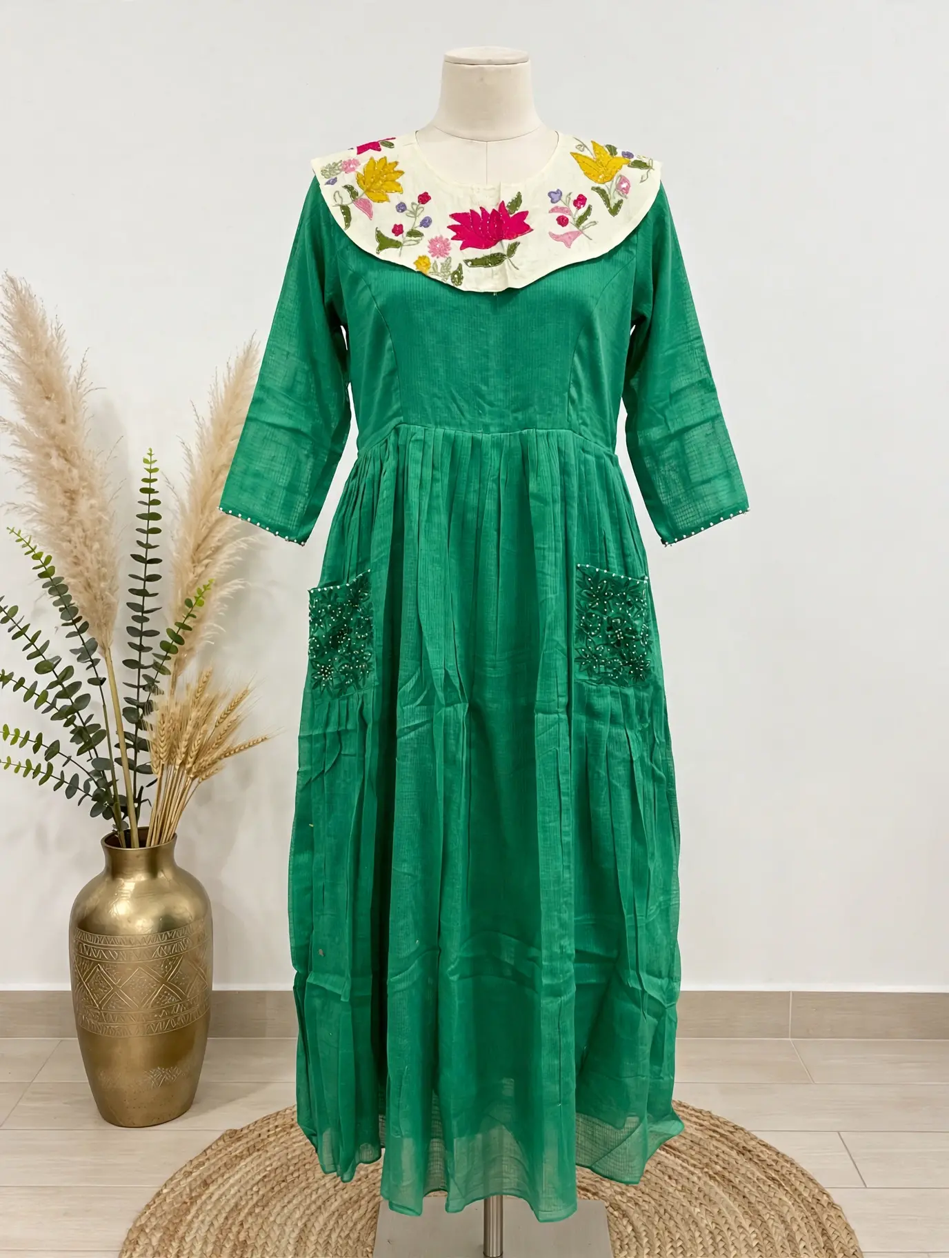 Green Mul Kota Floral Embroidered Kurta