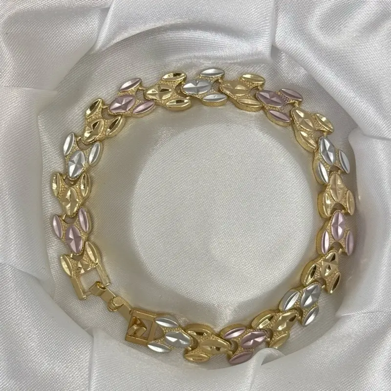 Pulsera tricolor de 7” aproximadamente en Oro laminado