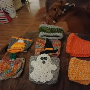Fall coffee cup cozy with handle