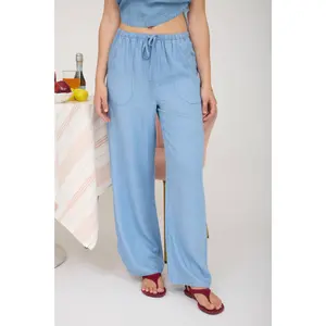 Weekend Breeze Chambray Pant