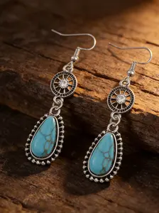 1 pair of Bohemian retro pendants, inlaid with imitation turquoise pattern hollow carved earrings, perfect accessories for daily vacations