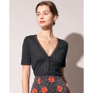 RIHOAS The Ribbed Lace Trim Tee