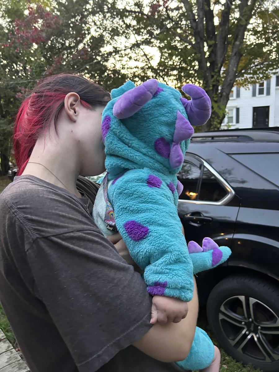 Item: Blue, 6-12 Months