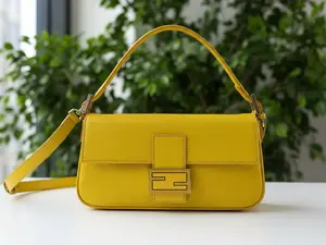 Pre-owned FENDI Leather Shoulder Bags Yellow/Green Baguette