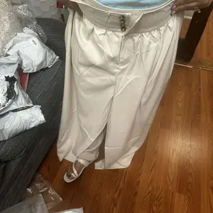 Women's High-Waisted Wide-Leg Palazzo Pants, Button Fly Gathered Waist Flowy Trousers, Loose Leg Pants, Button Front Trousers, Tummy Control Office Casual Wear, Old Money & Boho Style, Perfect for Summer Vacation