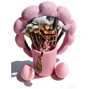 New 26-piece set of rhinestone-embellished makeup brushes, diamond makeup brushes, hairband, eyelash curler, and other rhinestone-decorated makeup tools.