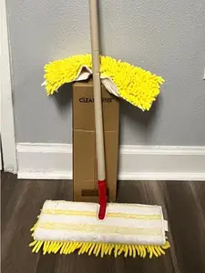 Flat duster with extra head