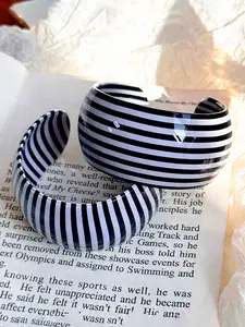 Retro Black & White Striped Geometric Wide Thick Resin C Shape Open Bangle Bracelet for Women Perfect for Holiday Autumn Winter Everyday Wear