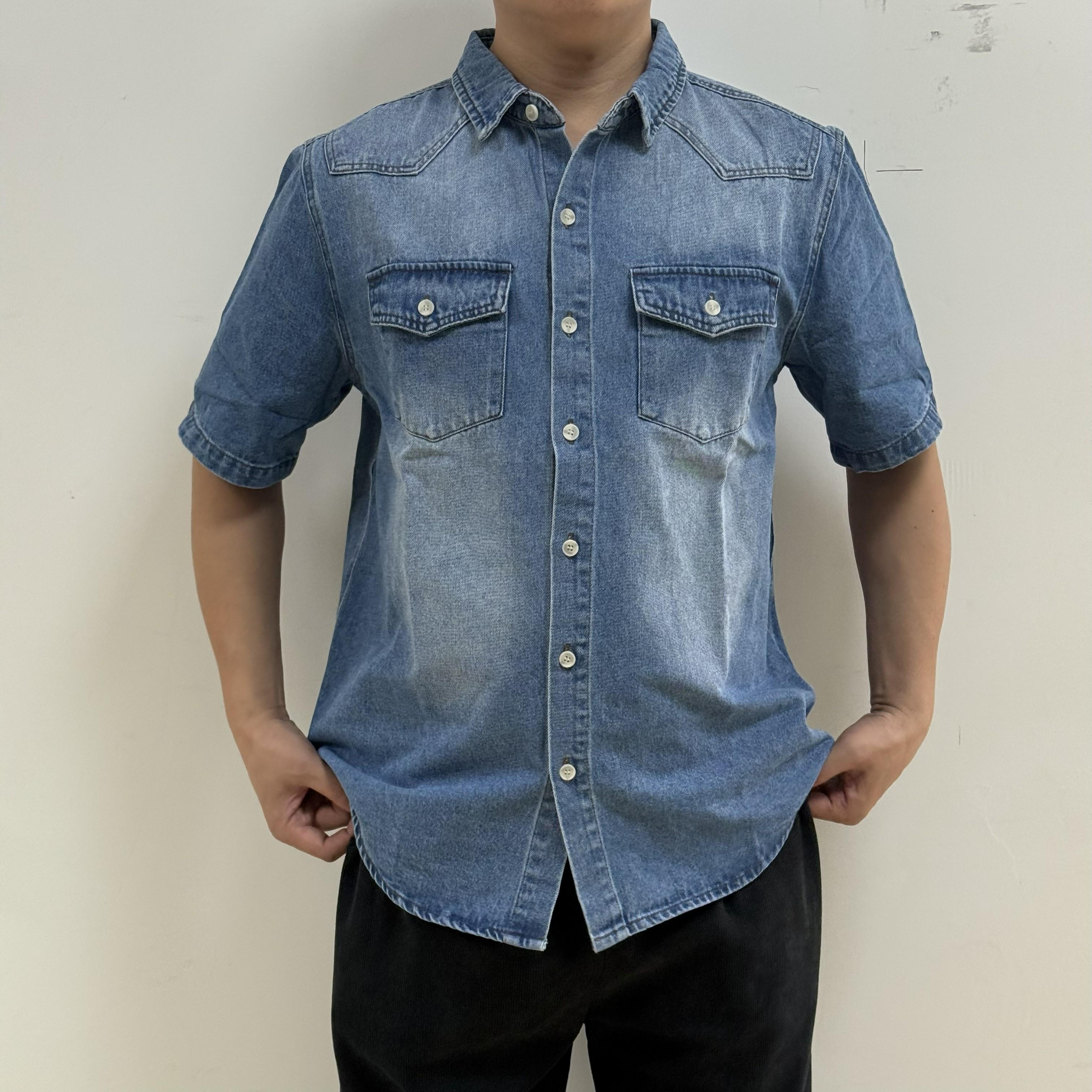 Bindefon Menswear Short Sleeve Denim Shirt with Dual Pockets Button-Up Casual Street Style Top All-Season Outfit for Christmas & New Year Holidays