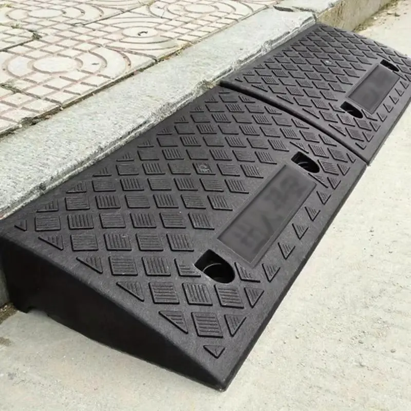 Portable Car Auto Curb Ramp, Multipurpose Car Truck Curb Ramp, Universal Car Accessories for Curb, Wheelchair & Pet Mowing