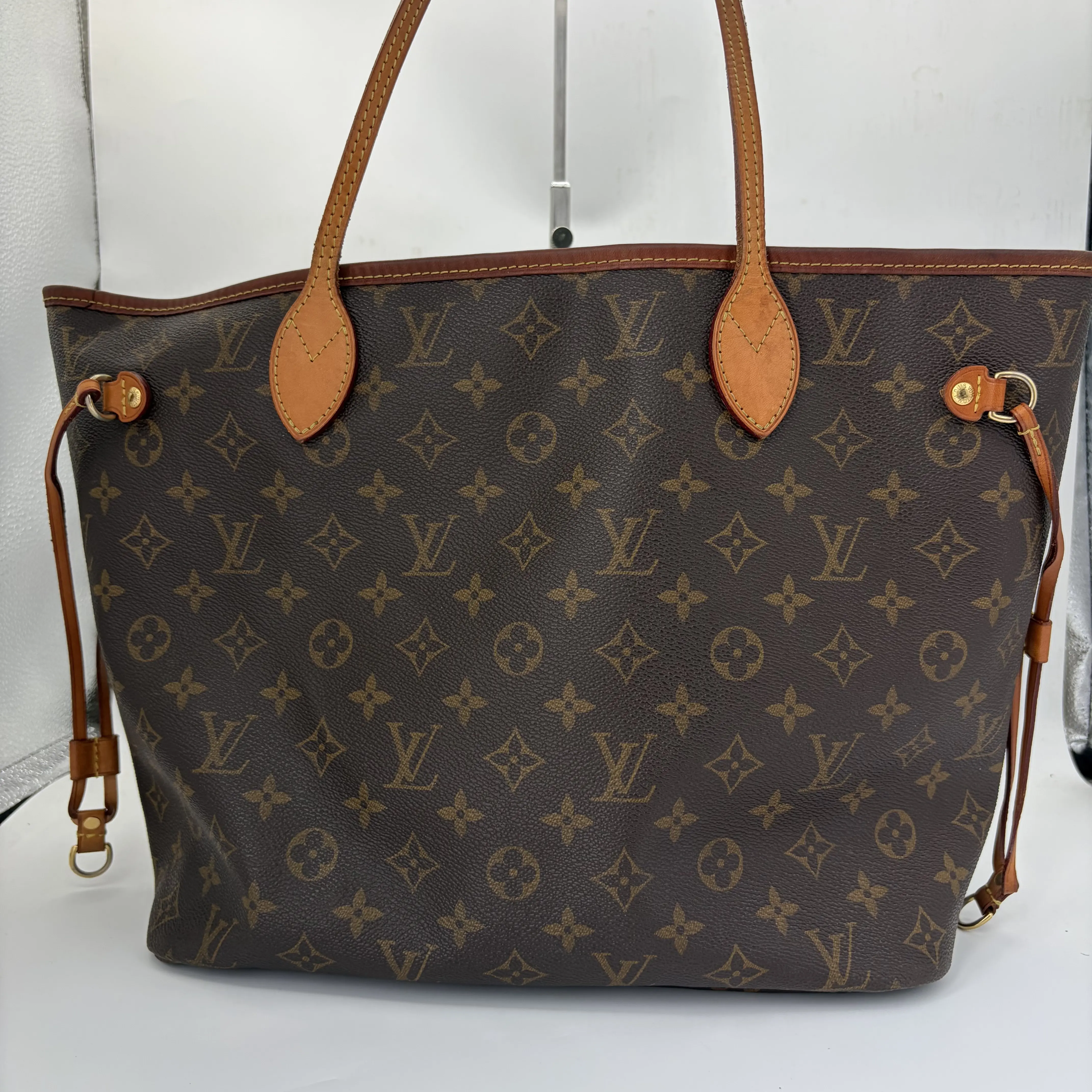 Pre-owned Louis Vuitton Neverfull MM Monogram Tote Bag