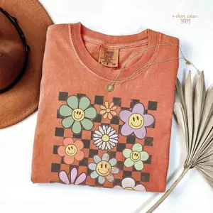 Comfort Colors Checkered Retro Floral T-Shirt,  Preppy TShirt, Boho 70's Happy Flowers Tee, Groovy Women T-shirts, Aesthetic Summer TShirts
