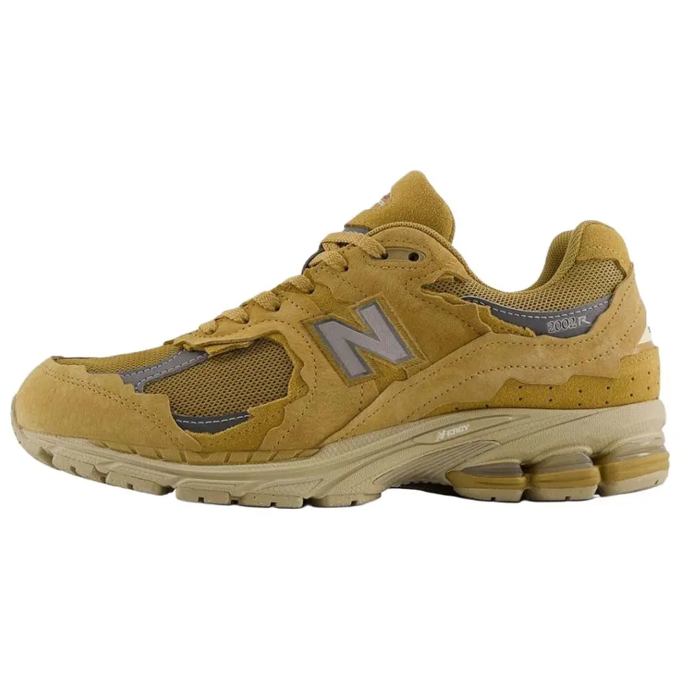 NEW BALANCE 2002R Gore-Tex Protection Pack Comfortable Waterproof Casual Sneakers, Retro Unisex, Neutral Stucco - 8.5 US, Neutral Tones, Retro Look