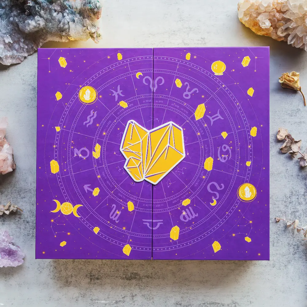 Non-natural Crystal Halloween Countdown Gift Box - Flower, Hat, Strawberry, Palm-Themed Jewelry Accessory Decor, Adventure-Inspired Treats & Surprises for Festive Celebrations
