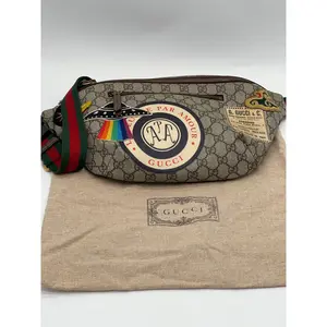 Pre-owned GUCCI Coated Canvas Belt Bags Preloved GG Brown Supreme Canvas Spaceship Large Waist Belt Bag. 84CV62D 120324 P