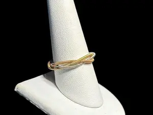 Skip a Rope - * Guitar String / Ring / Bohemian / Western / Handcrafted / Music / Gift / Size  9.5 *