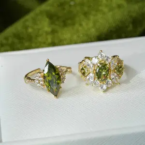 Vintage Women's Rings, Inlaid with Artificial Gemstones, Suitable for Weddings, Couple Gift - Giving, and Halloween Gifts