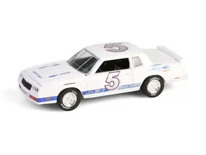 1983 Chevrolet Monte Carlo - Hendrick Motorsports First Test Car Tribute Diecast 1:64 Scale Model - Greenlight 30520