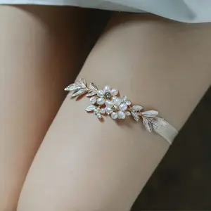 Bridal garters, sexy pearl leg rings, thigh rings, wedding dressing gown performance accessories, decorative thigh rings
