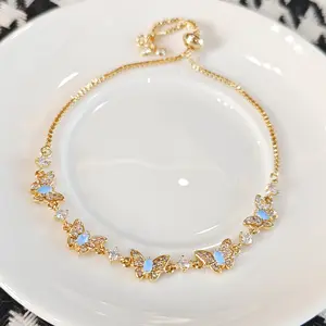 Butterfly Love Series Gold/ Silver Butterfly Bracelet, Adjustable Charm Bracelets Jewelry Present Gifts for Women, Anniversary Holiday Christmas Birthday Gifts for Mother Wife Daughter