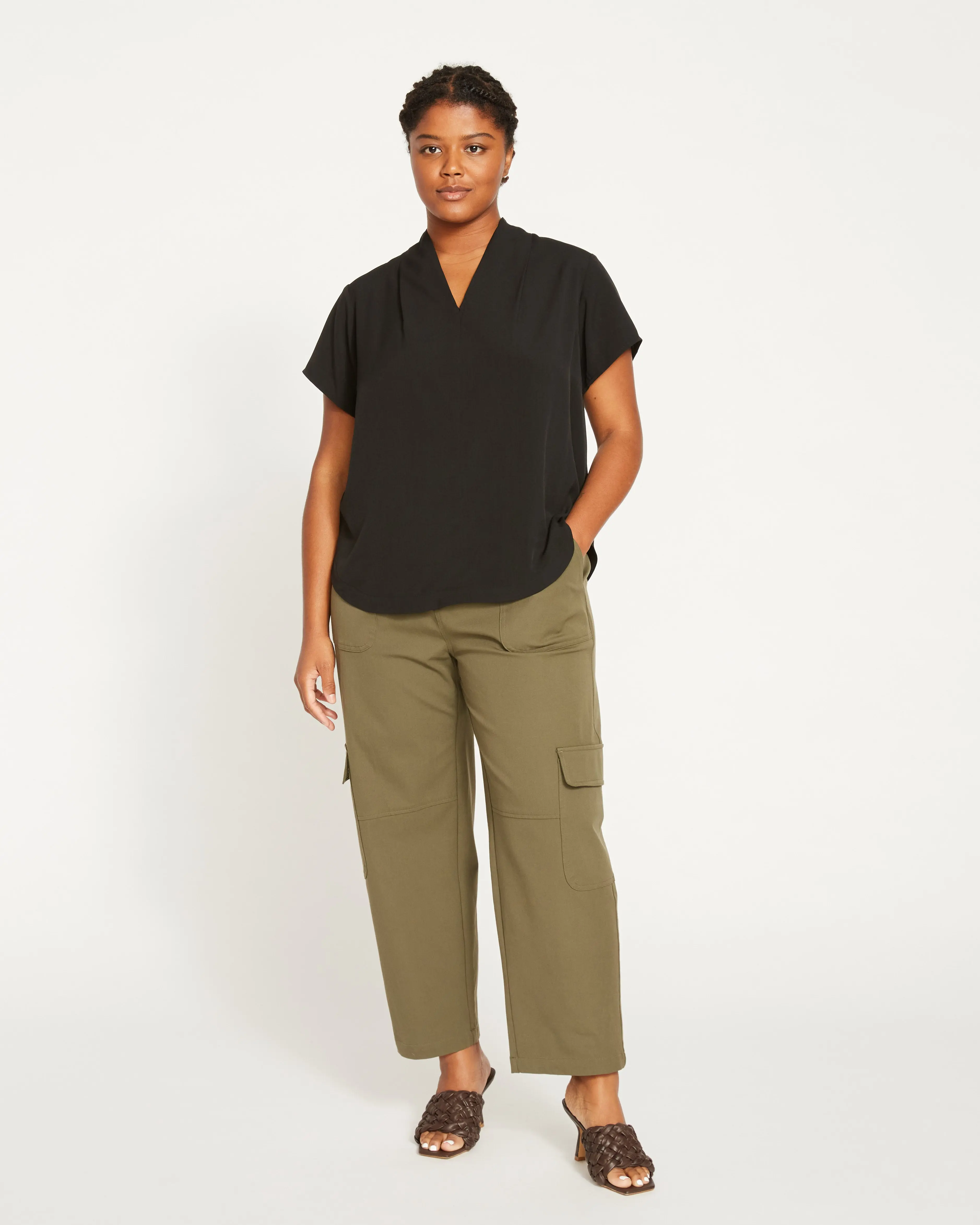 Men's Stretchy Casual Cargo Pants - Menswear Fashion Apparel, Stretch Cotton Rayon Twill Blend Fabric, Elastic Waistband, Pockets, Modern Skimming Fit Trousers, Machine Washable, No Bleach, Warm Iron, Ivy, Multi-Size, Tee, Cotton Blend, Do Not Bleach