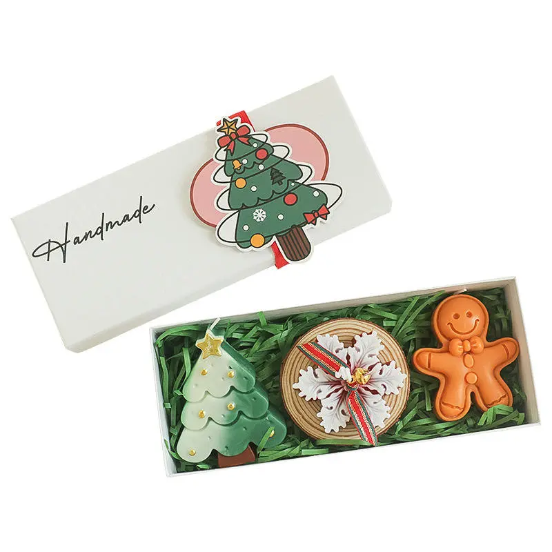 Festive Christmas Gift Box Scented Candle Set, 3‑Pcs Assorted Christmas Element Candles, Holiday Joy Ambiance Home Décor Gift, Random Patterns