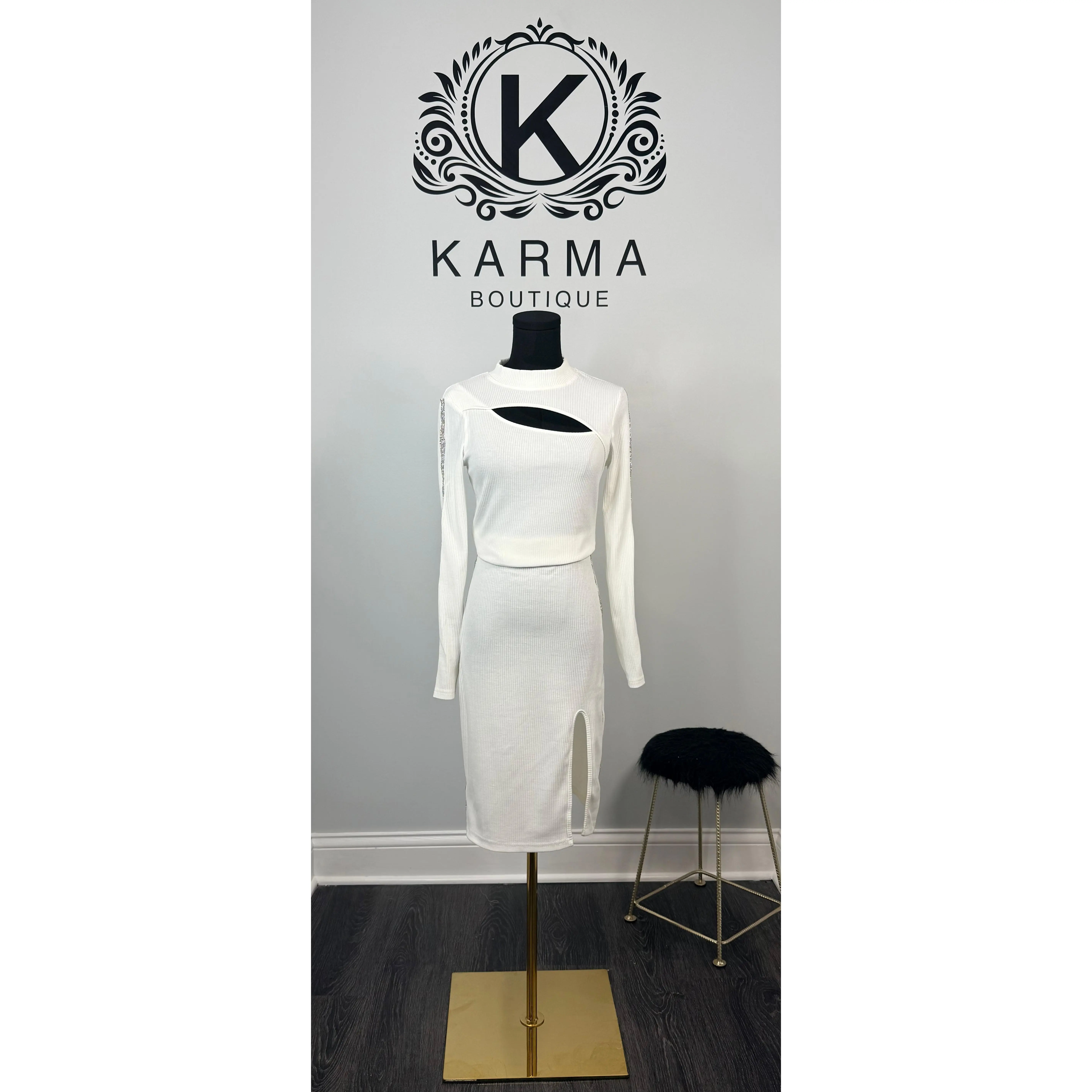 Lexy Snatched Sweater Shirt -White