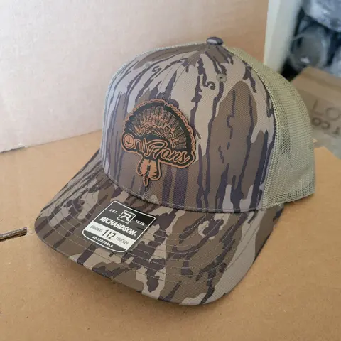 OnlyFans Unisex Turkey Hunting Trucker Cap - Sports Outdoor Hats, Men's Hats, Adjustable, Durable Functional Style, Camouflage Print Blends In Leather Patch, Men's Accessories, Ideal for Hunting-Themed Adventures