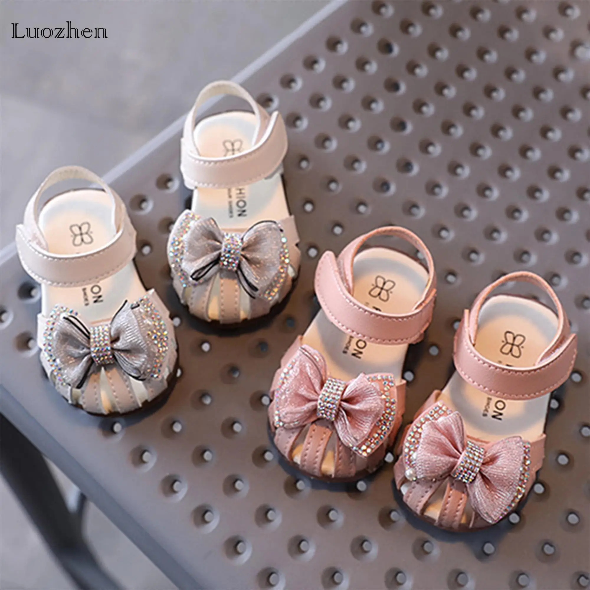 Girls Baby Sweet Fashion Sandals 3D Bowknot Rhinestone Hollow Beginner Walking Shoes Non-slip Infant Summer Cute Comfortable Soft-soled Shoes Toddlers
