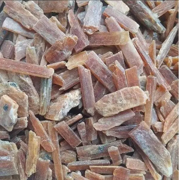 Orange Kyanite - Blade Shape - 4oz