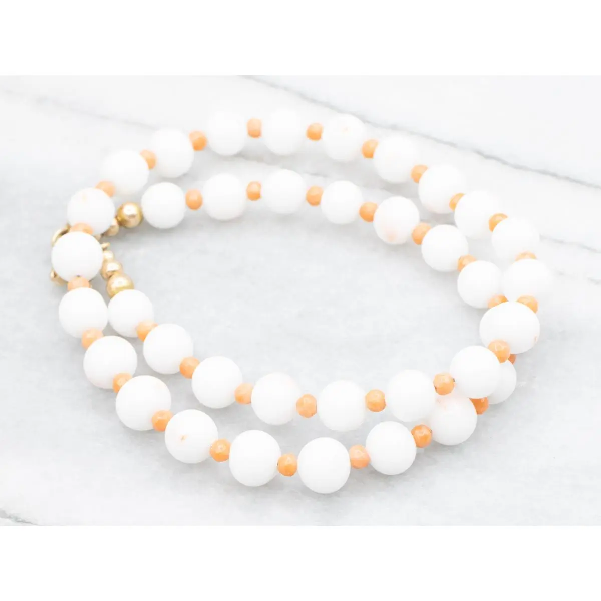 Vintage Graduated White Glass and Coral Beaded Necklace