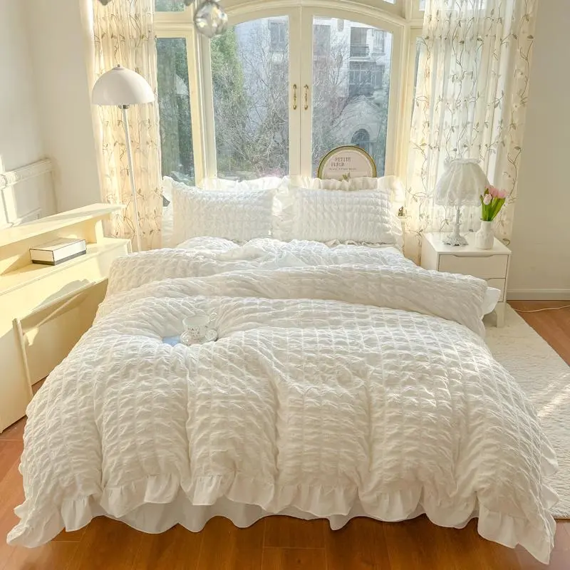 3pcs seersucker plaid bedding ruffles duvet cover and pillowcase (excluding core) duvet cover with zipper easy care and washing, Washable Covers, comfortable and soft fabric, suitable for all seasons, machine washable Duvet Cover Set Comfy Bedding Sets