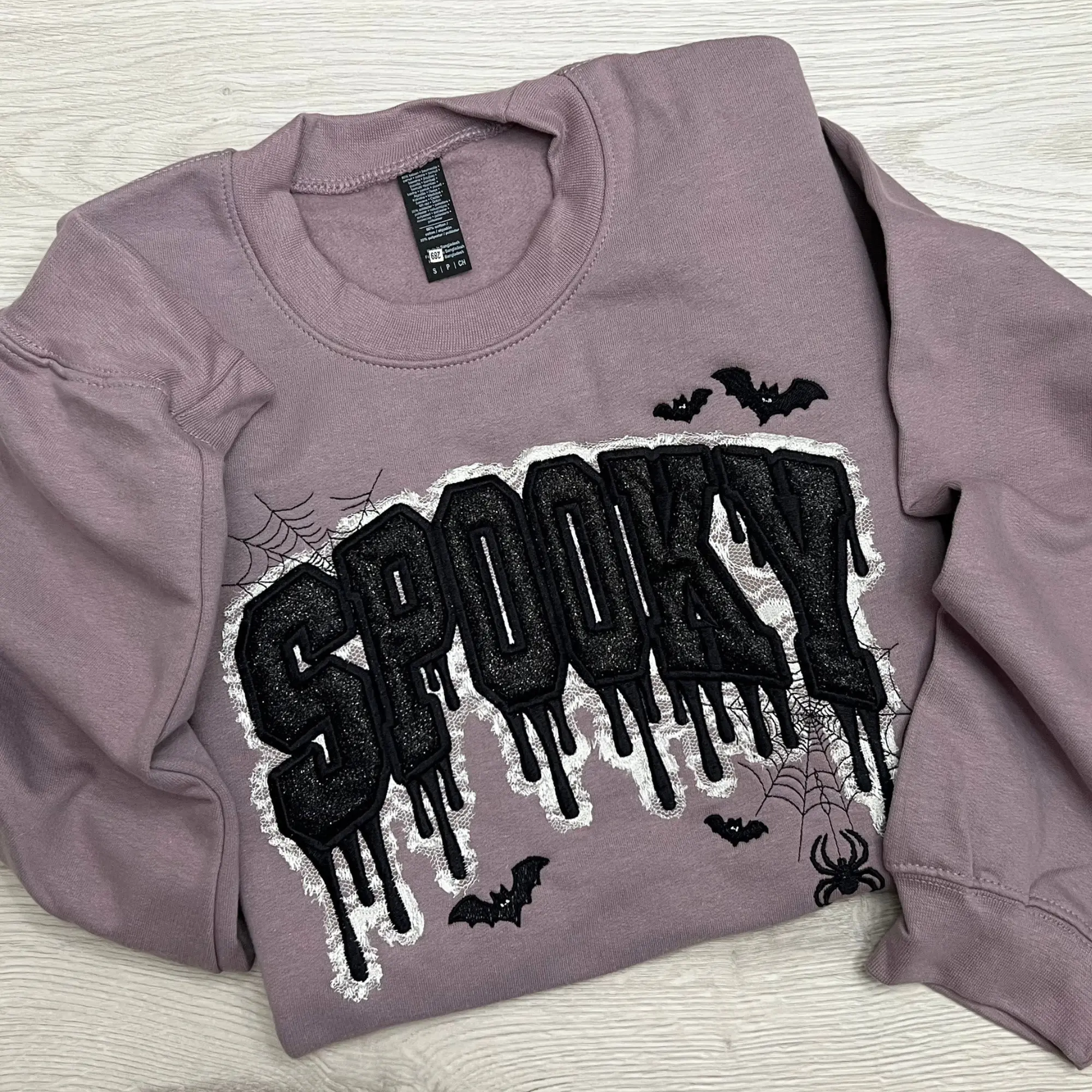 Embroidered spooky lace Sweatshirt