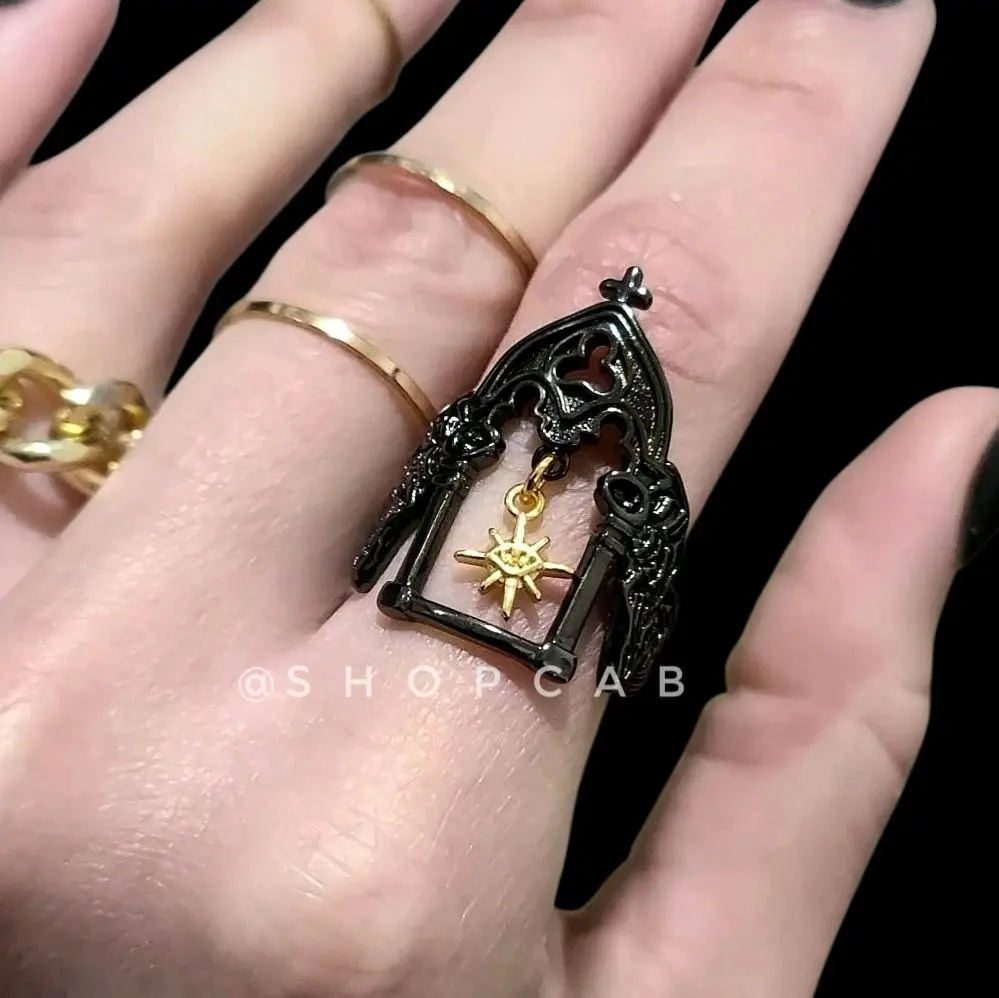 Black & Gold Gothic Cathedral Arch Ring - Gunmetal