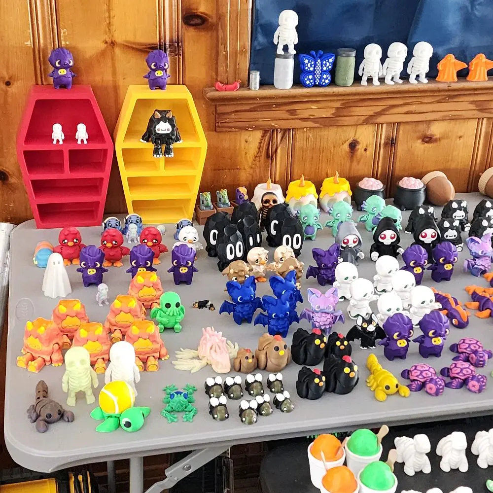 Items picked on live, 3D Printed Decorative Figurines.