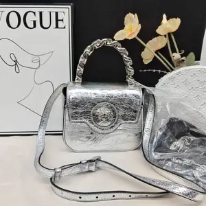 Pre-owned VERSACE Leather Shoulder Bags 7.8'' R18159 Shoulder Bag C10144751165 0612 T3 Mia