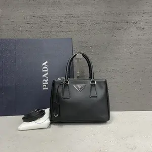 Pre-owned PRADA Leather Shoulder Bags 7.8'' R5719 Shoulder Bag C14309923498 0409 T1 Qiqi