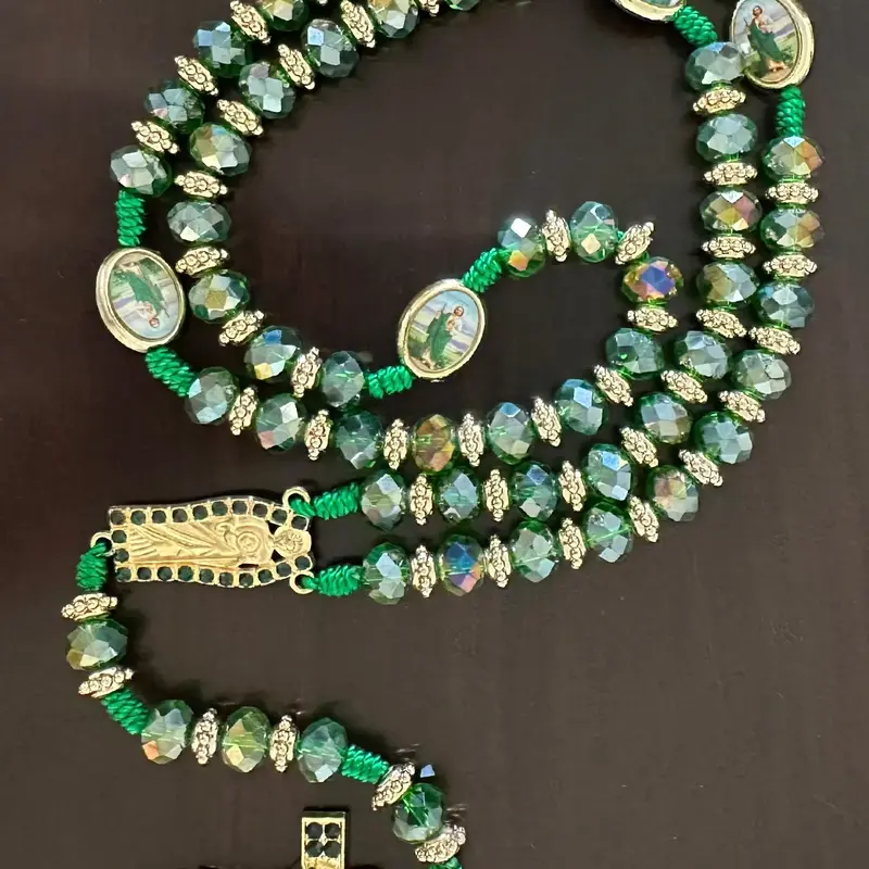 Rosary Saint Jude Virgin Mary Green Crystal Beaded Catholic Necklace, Cross Necklaces, Cross Design Pendant, Spiritual Pendant, Protection Blessing Charm, Handmade Religious Jewelry Gift for Men & Women, Car Hanging Ornament for Christmas #GLOBAL PICKS