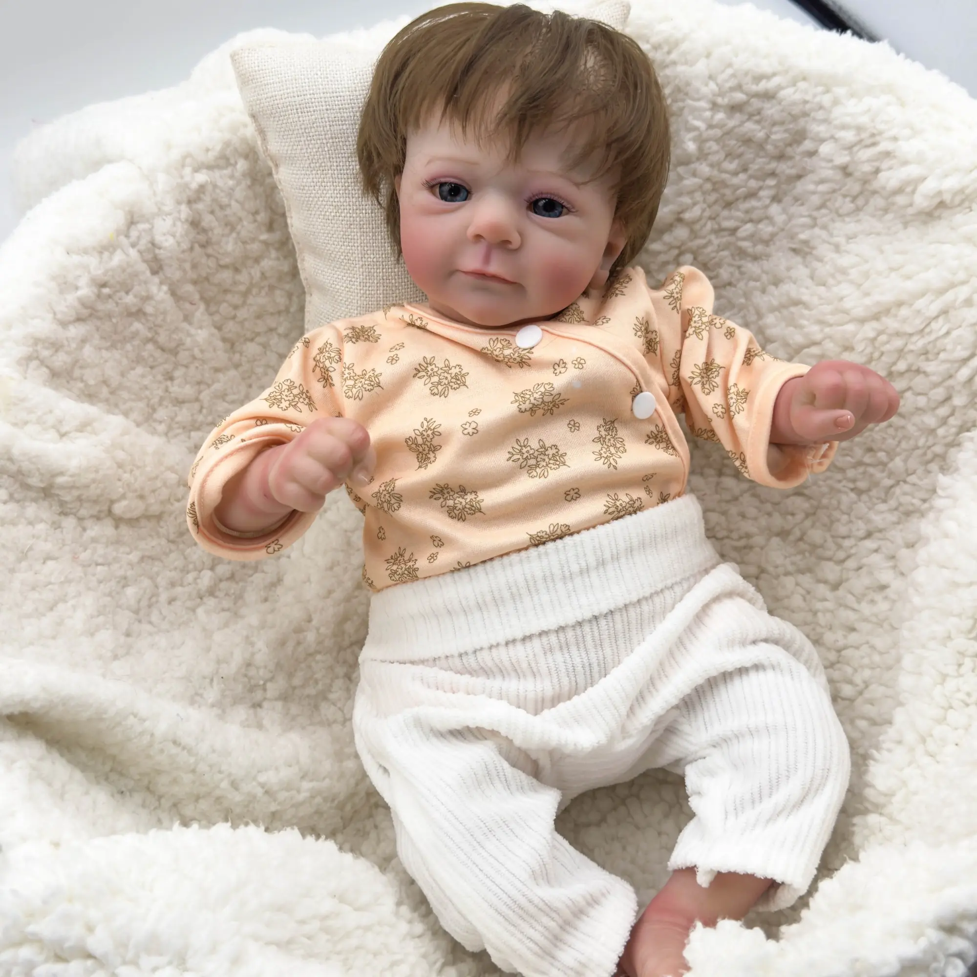 Lovely Real Look Reborn Baby Doll Girl 19 inch 48 cm Soft Vinyl Cloth Body Baby Doll Rooted Hair Realistic Newborn Doll Toy for Ages 3+