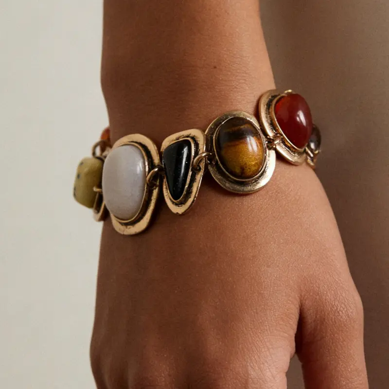 New Za Bohemian Vintage Bracelet, Boho Style Bracelet, Boho Style Jewelry, Women's Fashion Metal Hollow Chain Pendant Resin Handchain, Random Resin Color, Vintage Appeal, Bracelets Jewelry