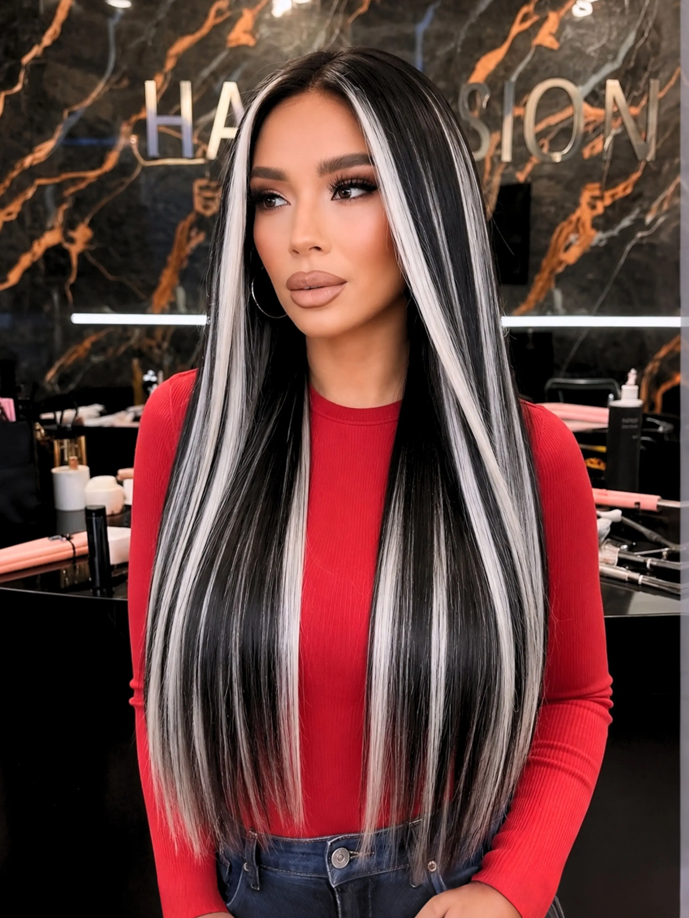 28 Inch Black and White Highlight Ombre Straight Lace Front Wig Synthetic Hair 13x4 HD Lace Pre Plucked Natural Hairline Heat Resistant Heat Friendly Wig Free Part Wig for Women Frontal Lace Wigs