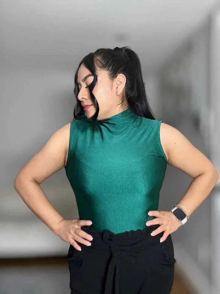 Blusa Elegante Verde Casual Cuello Alto para Mujer