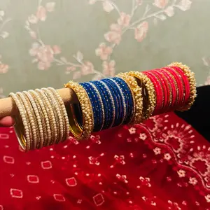 Size 2.6 Pearls and rhinestones bangles