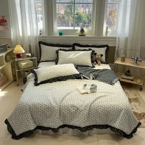 1pc Floral Lace Summer Quilt, Color Block Ruffle Hem, Lightweight Breathable Stitched Texture, Soft Touch, All Seasons Comfort, Lightweight Quilts