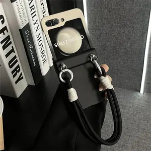 Korean ins Gradual Change Black White  Phone Case with Hand Strap for Galaxy Z Flip7 zflip6 Z Flip 3 Z Flip 4 ZFlip5 Cover Funda