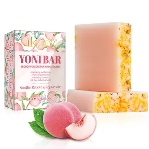 Ikzee Women's Peach Strawberry Scented Soap 100g, Anti-Itch Ph Balance Bath Soap, Effective Skin Cleansing, Includes Bubble Net