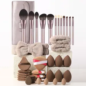 42PCS Makeup Tools Set Including:12PCS Makeup Brush Sets,1pc Makeup Brush Storage Bag,6PCS Makeup Sponges,4PCS Mini Makeup Sponges,10PCS Triangle Powder Puffs,6PCS Mini Air Cushion Powder Puff,1pc Hairband,2PCS Hand Bowl Strap