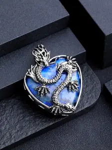 Dragon Heart Pendant Fashion Accessory, Stylish Dragon Design Jewelry, Perfect Gift for Loved Ones, Unique Decorative Piece