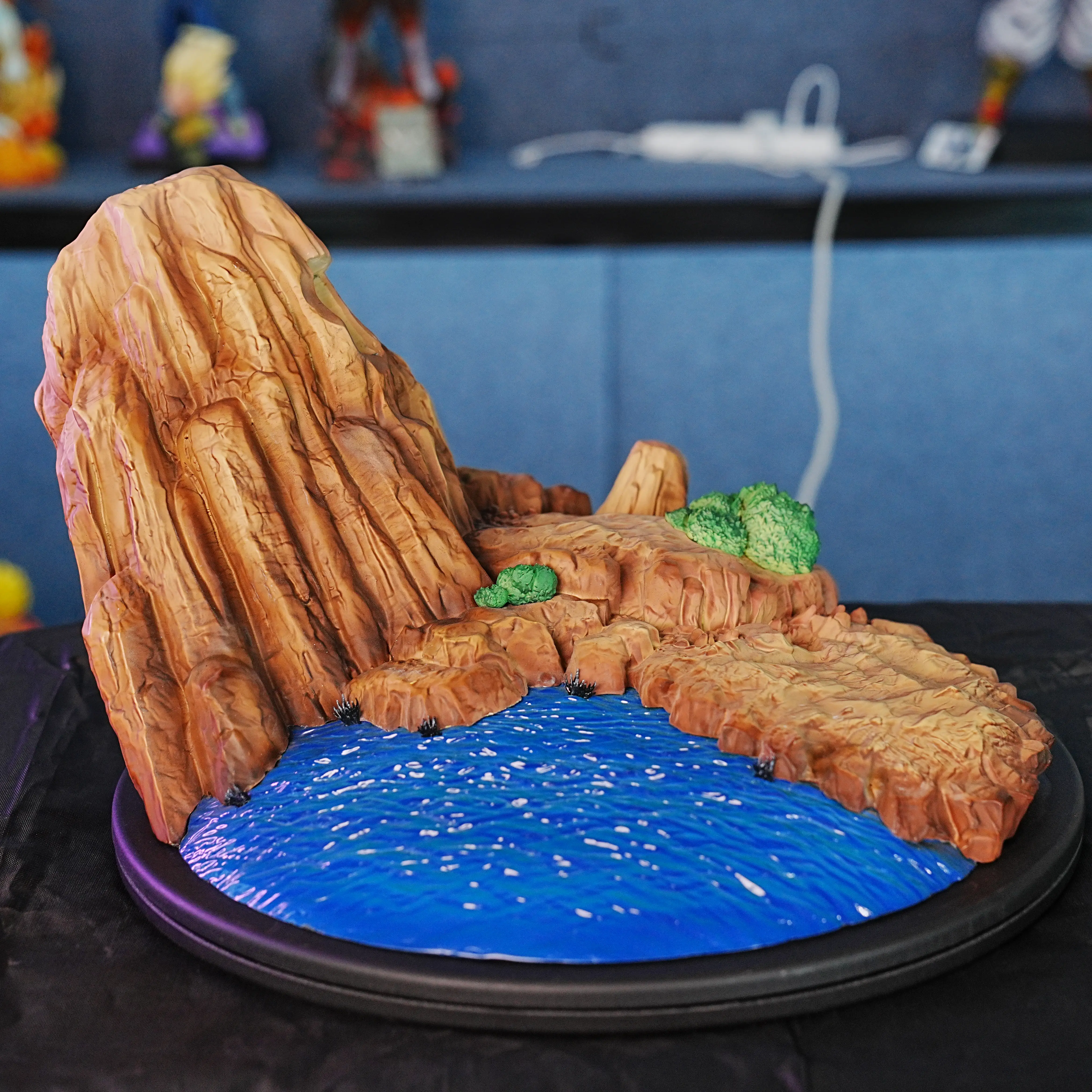 C--Mountain Waterscape Themed Resin Decor