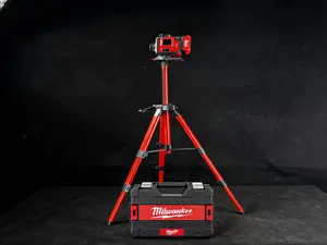 Milwaukee Professional Laser Level Set, 360° Self-Leveling Green Line Laser with Tripod & Heavy-Duty Packout Case, Durable, High Precision, for Construction, DIY, Home Improvement, Surveying